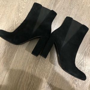 Black Steve Madden suede pull on sock bootie